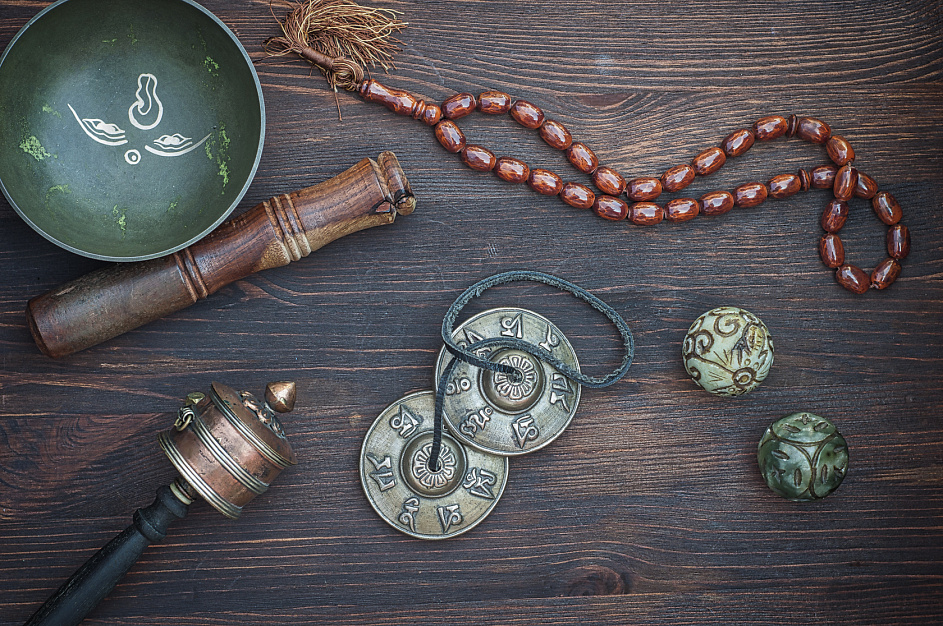 четки, чаша, йога