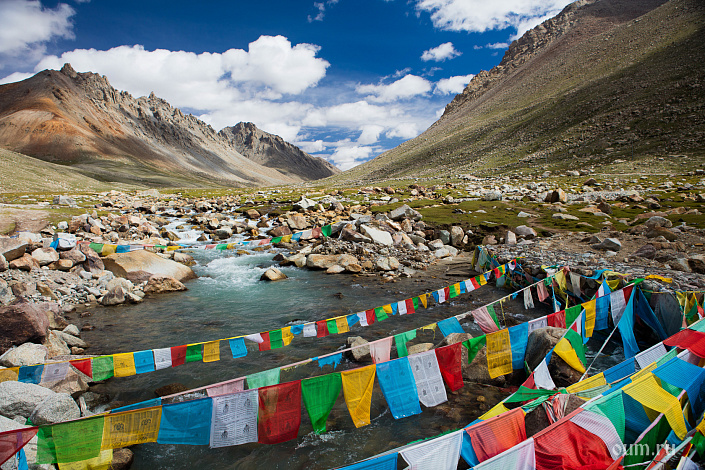 флажки, горы