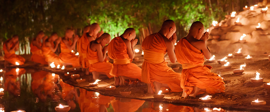 200 монахов-веганов участвовали в массовой голодовке