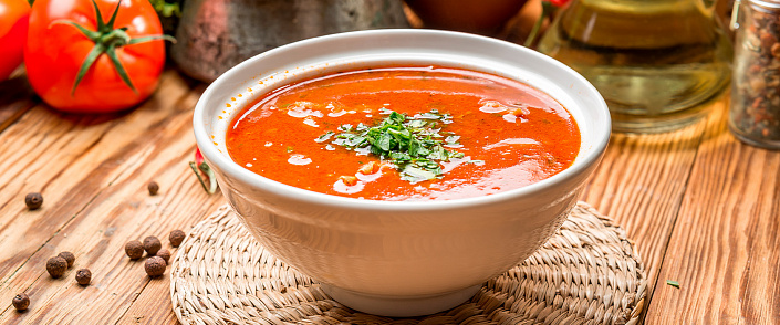 Сыроедческий томатный суп