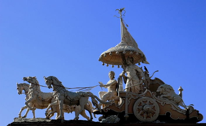 колесница, лошади, статуя