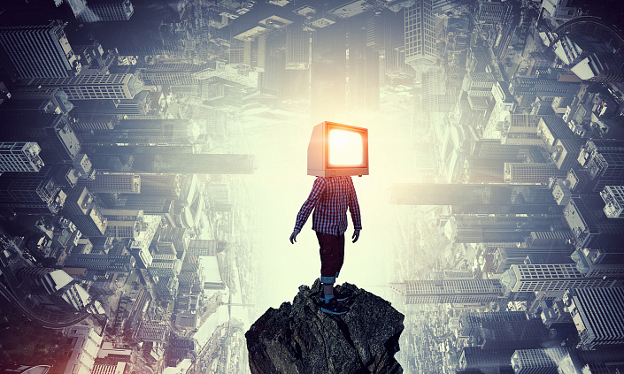 телевизор и человек фото