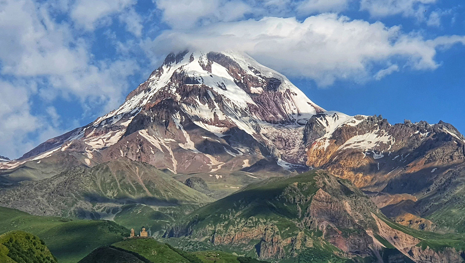 Гора казбек фото