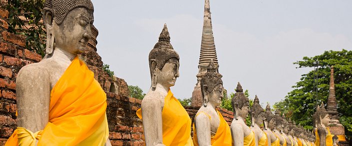 статуи будд