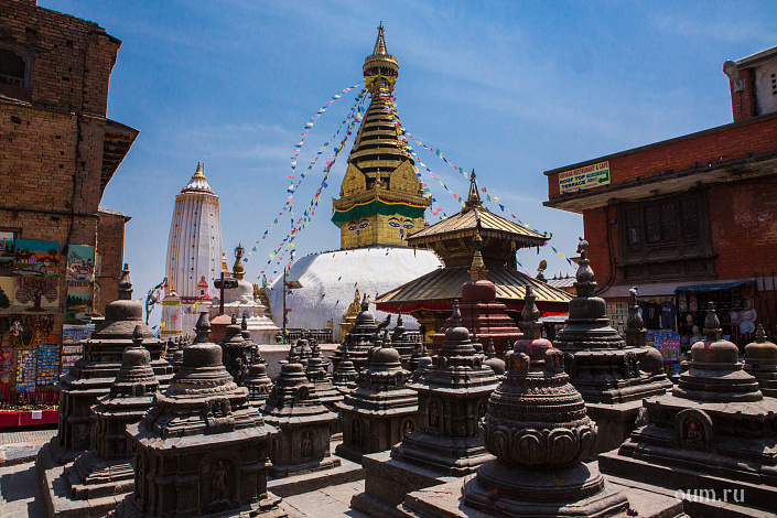 Ступа Сваямбунатх фото