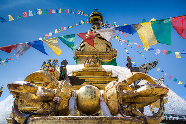 Ступа Сваямбунатх фото