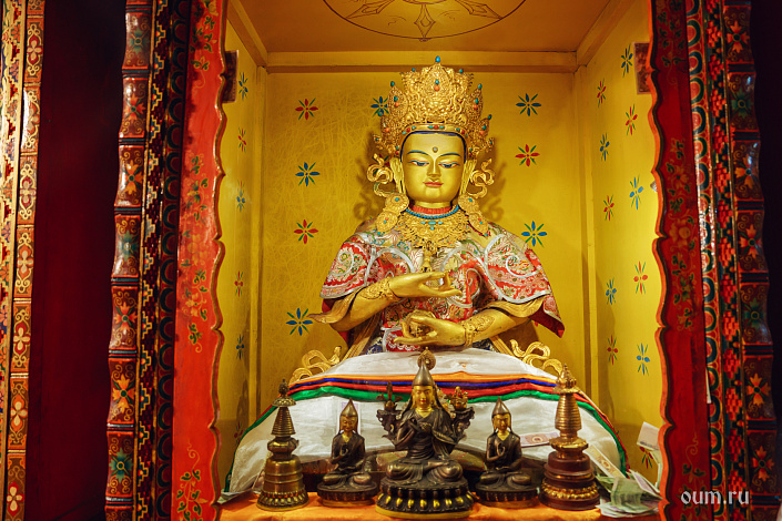 буддийская статуя