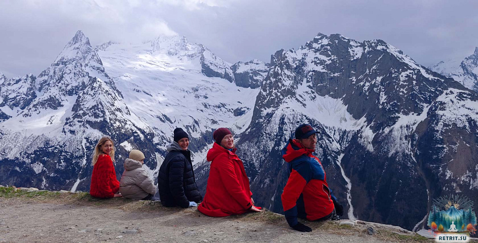 Домбай, снежные вершины