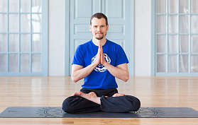 Дмитрий Ларин