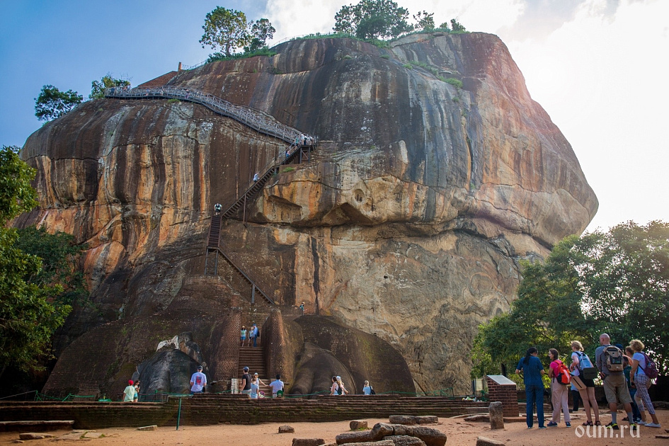 Неприступный дворец Раваны, Сигирия фото
