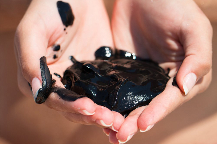 мумиё в руках