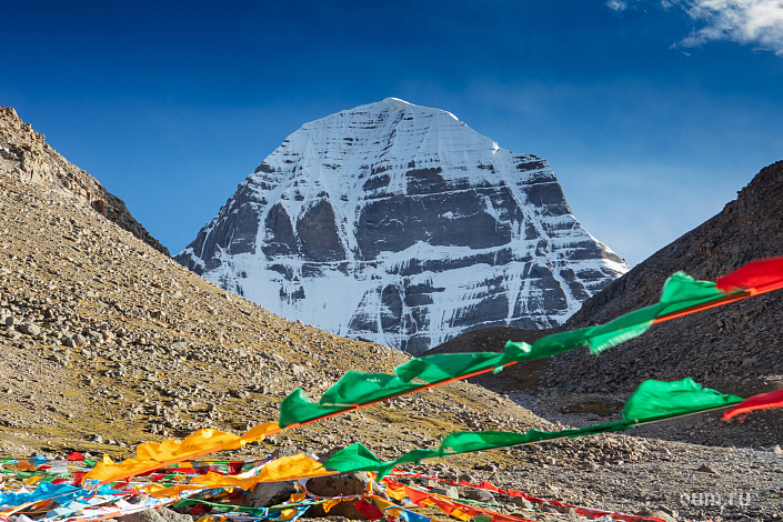 тибетские флаги и кайлаш фото