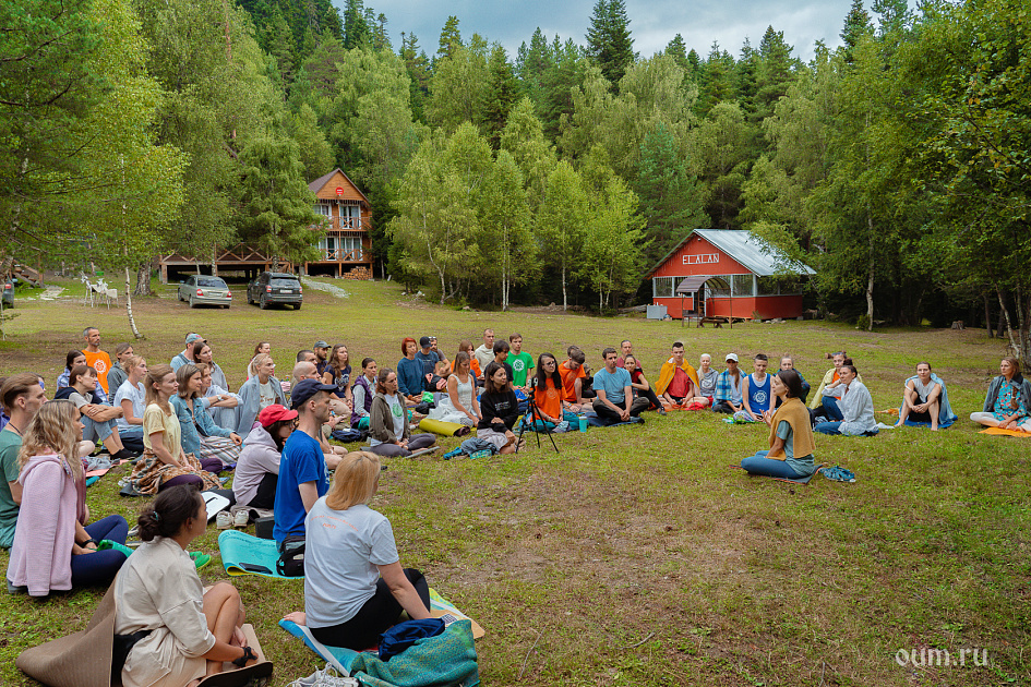 участники тура на лекции фото
