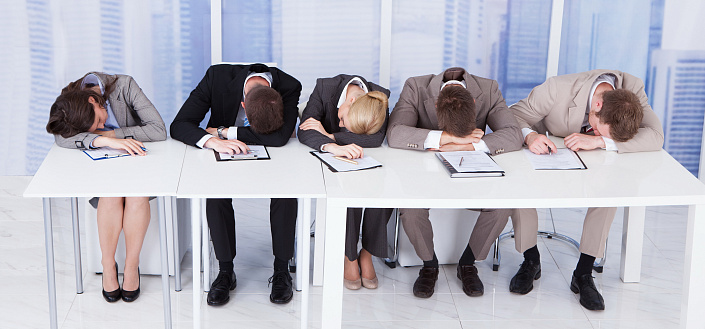 офисные работники спят фото
