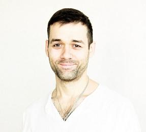 Илья Костандо