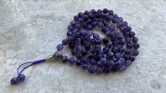 Чётки из аметиста «Грани Дхармы»
