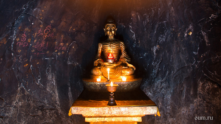 пещера махакала, статуя будды шакьямуни