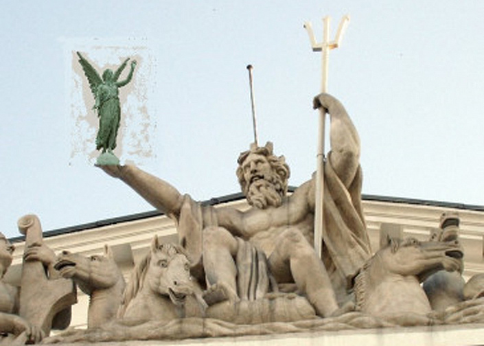 статуя посейдона