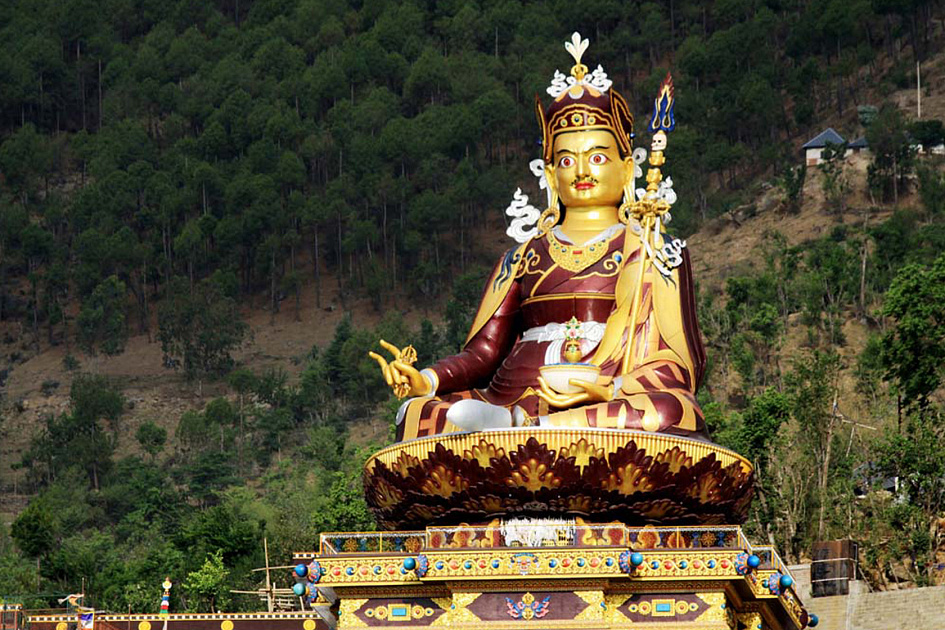 Падмасамбхава, статуя