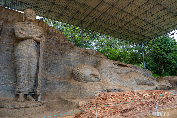 Лежачий Будда фото