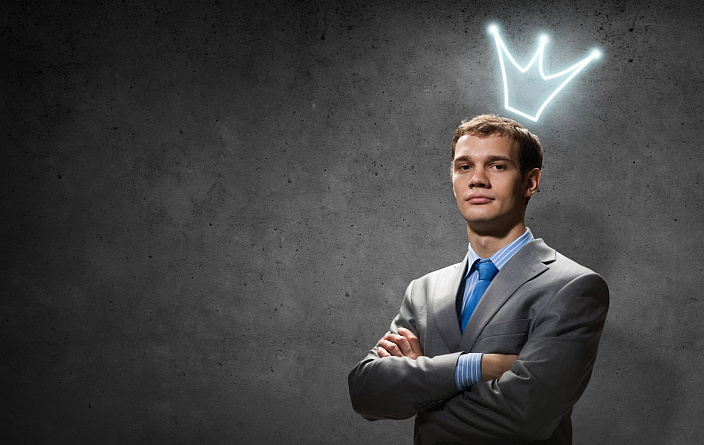 мудчина, корона, костюм