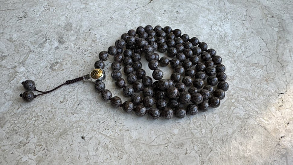 Чётки из обсидиана природного «Благословение Бодхисаттвы»