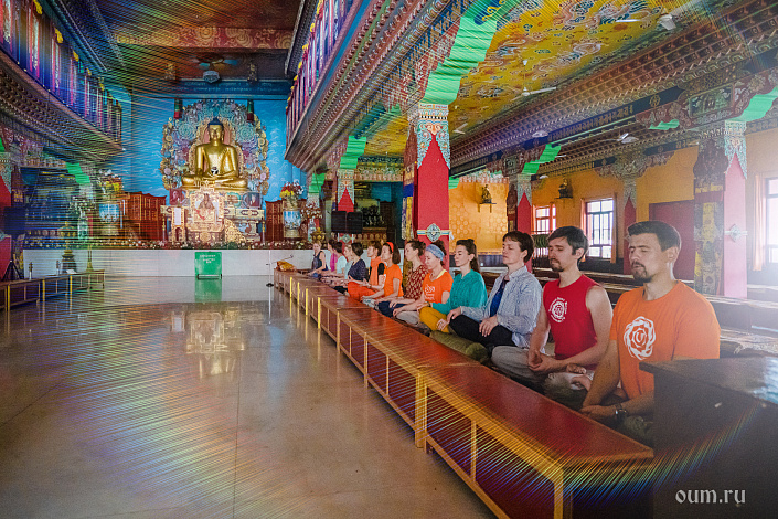 медитация в храме фото