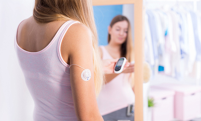 измерение уровня сахара в крови фото