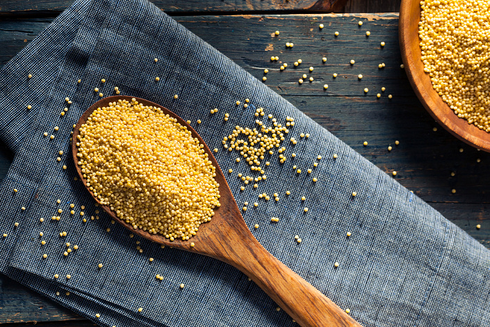 пшено в ложке фото