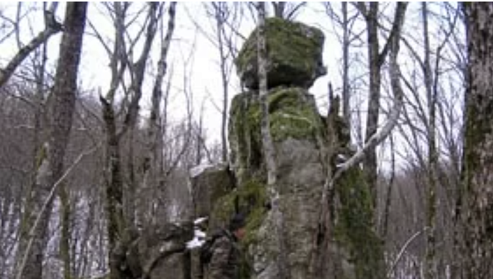 Скальный останец "Чертов палец"