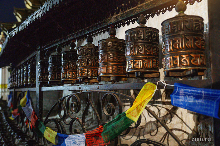 молитвенные барабаны