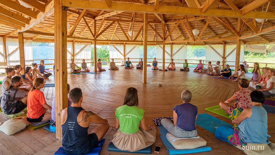 круг, люди, люди сидят в кругу