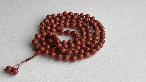 Чётки из яшмы красной «Энергия Красной Тары»