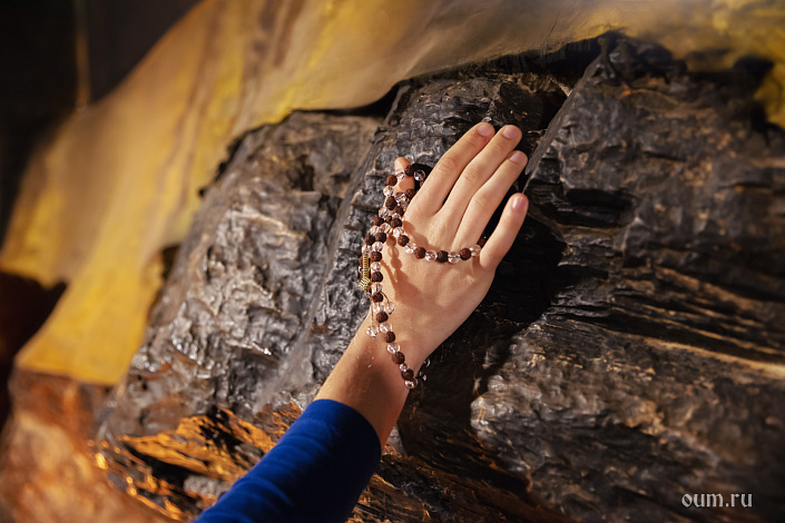 чётки из рудракши и горного хрусталя фото