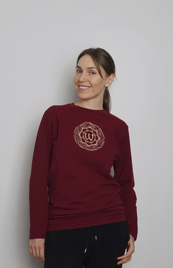 Футболка женская с логотипом oum.ru с длинным рукавом