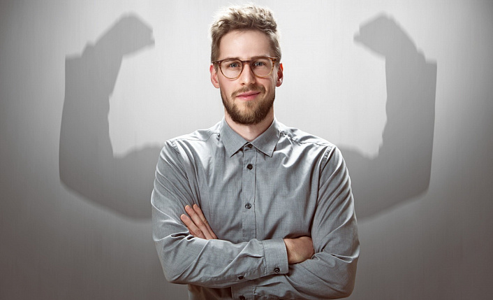 парень с мощной тенью фото