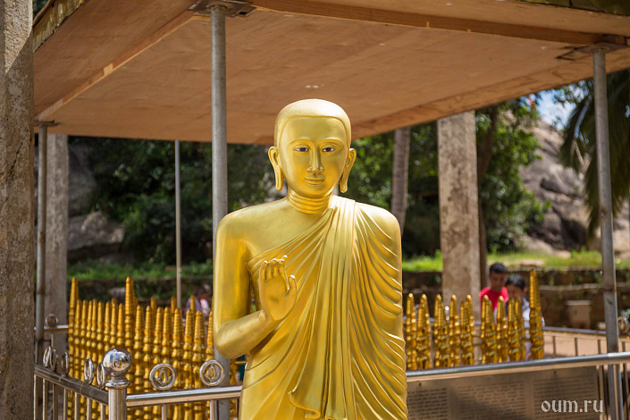 Фото 2 Статуя