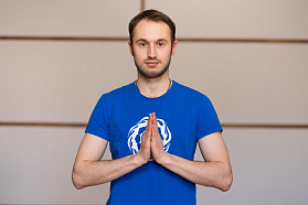 Михаил Новиков