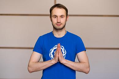 Михаил Новиков