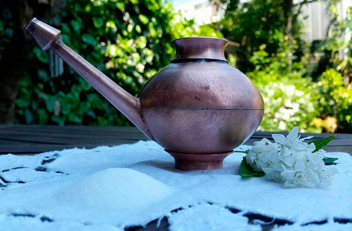 Нети Пот для чищение носа в йоге, очищение носовых пазух