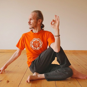 Евгений Захаров