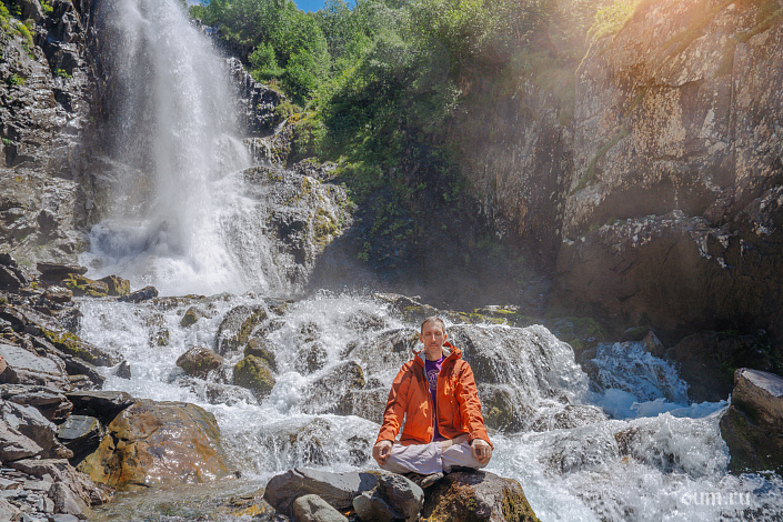 медитация у водопада фото